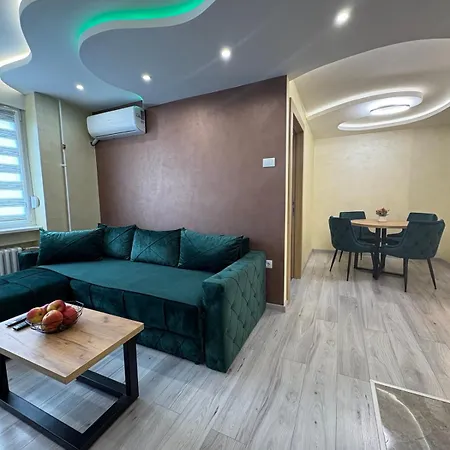 Relax With Sauna And Jacuzzi In Center