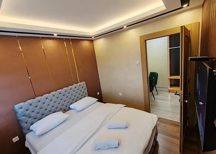 Lägenhet Relax With Sauna And Jacuzzi In Center Novi Sad