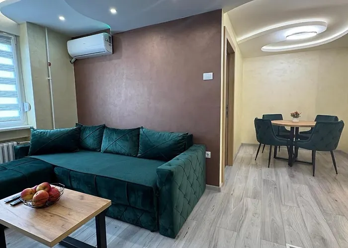 Relax With Sauna And Jacuzzi In Center